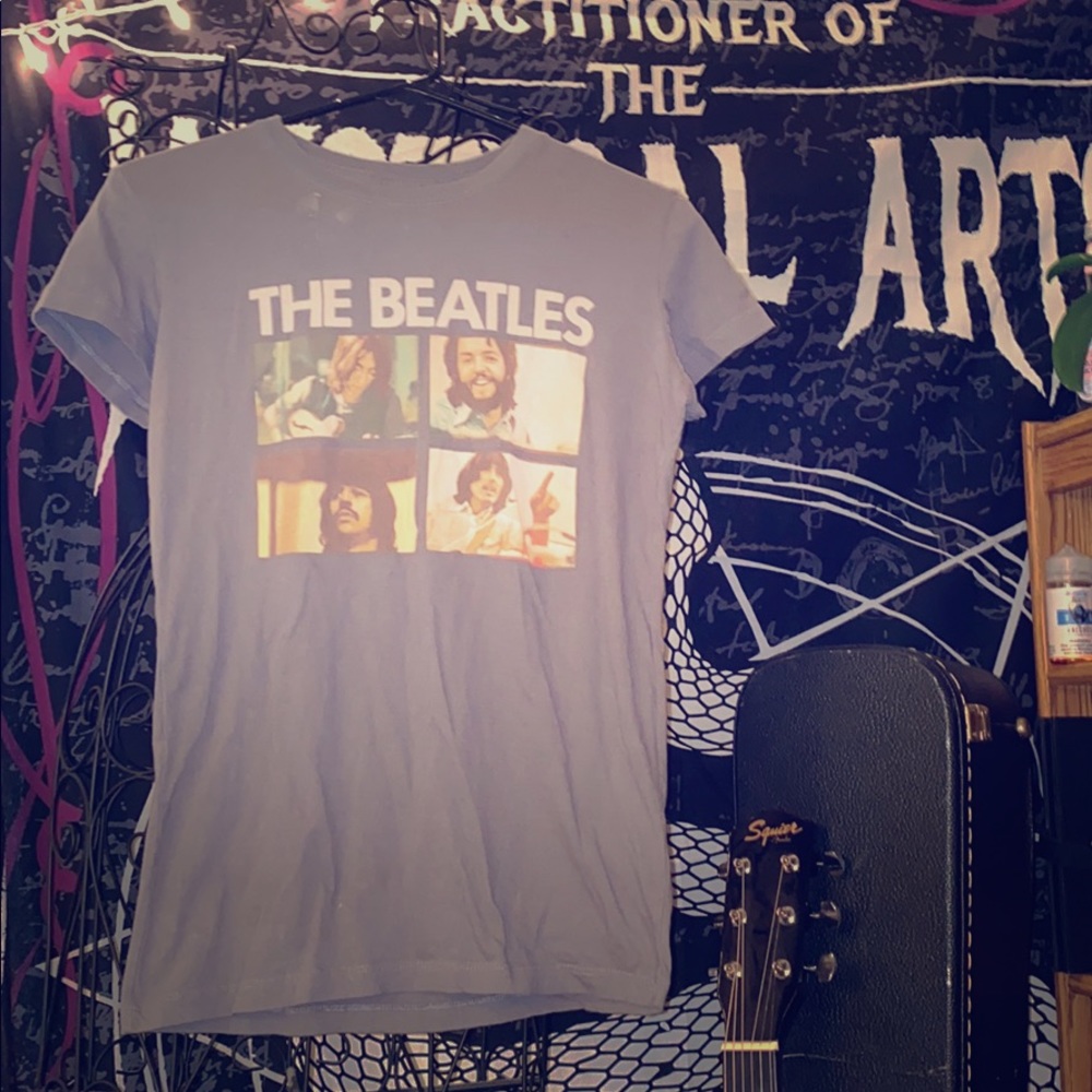 Hot Topic • Beatles Graphic Tee